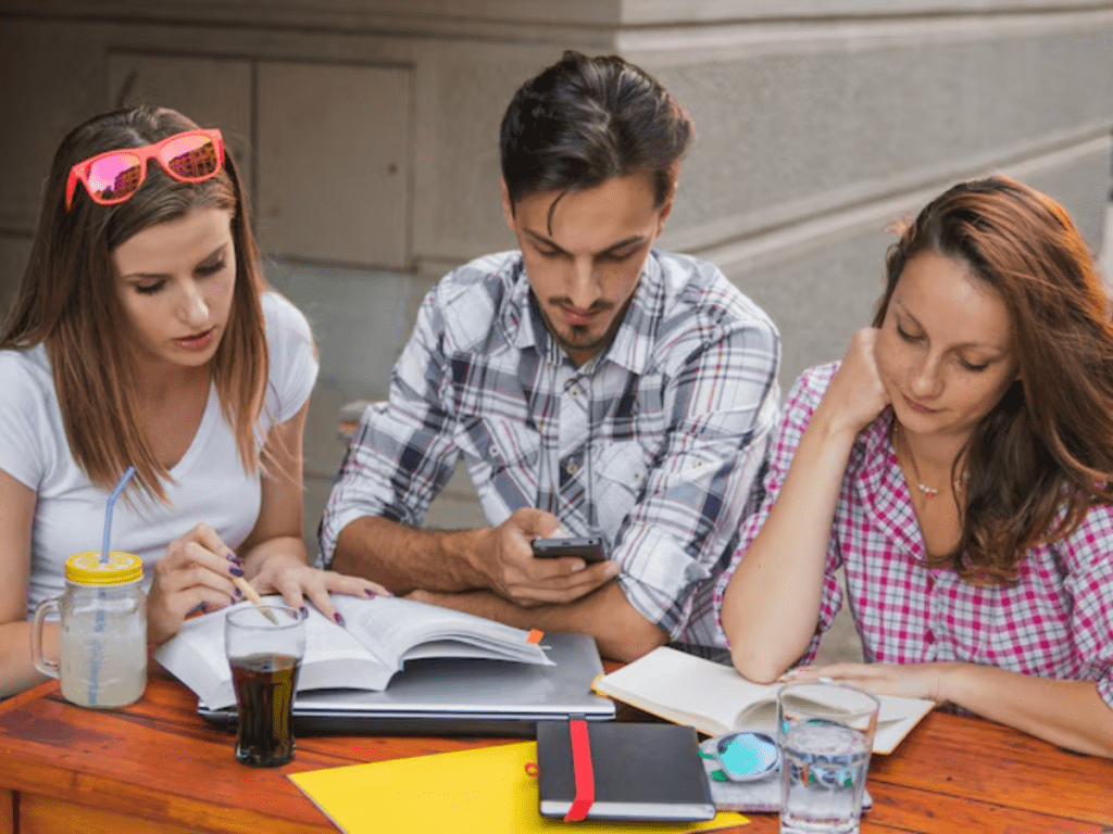 How to Fund Your College Education Without Going Broke: A Strategic Guide to Navigating Student Loans